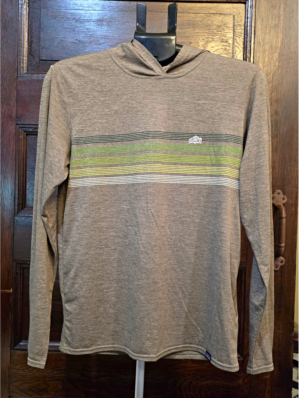 Patagonia Men's Gray/Green Striped Logo Long Sleeve Size S